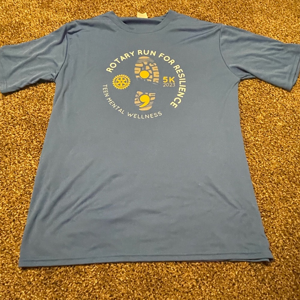 Atheltic shirt light blue